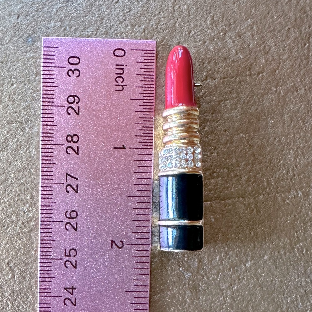 Red & Black Enamel & Crystal Lipstick Lapel Brooch Pin Perfect Gift Makeup Fan - Picture 8 of 9